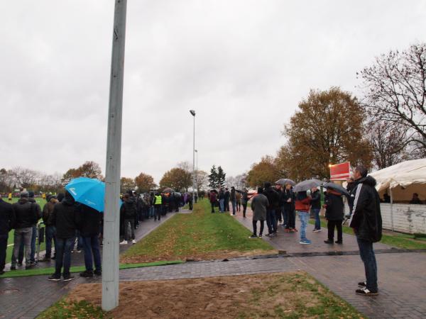 Theodor-Mostertz-Sportanlage Platz 2 - Meerbusch-Lank