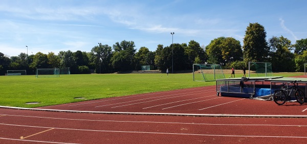 Sportzentrum Puchheim LA-Platz - Puchheim