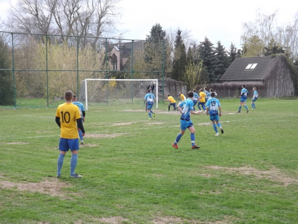 Boisko w Skrzynkach - Skrzynki