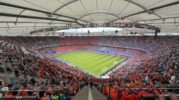Volksparkstadion - Hamburg-Bahrenfeld