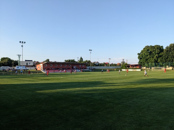 Futbalové ihrisko Alekšince - Alekšince