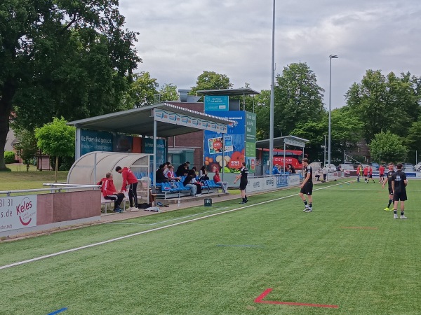 Edmund-Plambeck-Stadion Nebenplatz 1 - Norderstedt-Garstedt