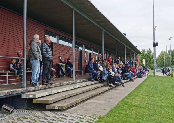 Alter Zustand (ohne Tribüne)