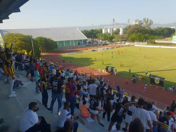 Estadio Complejo Deportivo Moca 86 - Moca