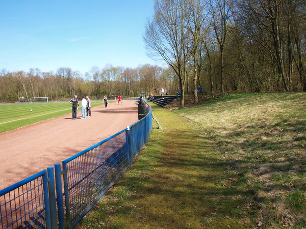 Bezirkssportanlage Im Emscherbruch - Gelsenkirchen-Resse