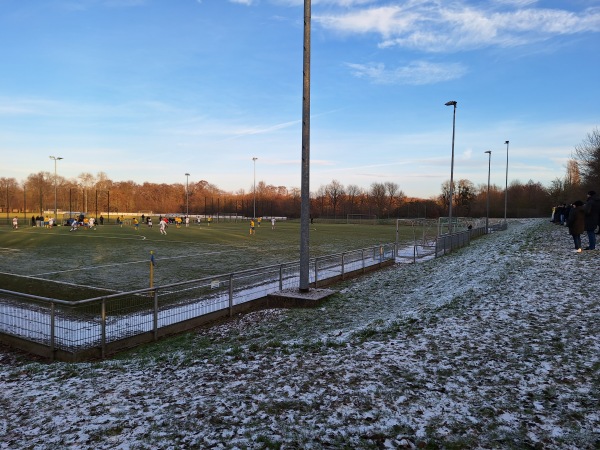 Nachwuchsleistungszentrum Sportpark Kennel E-Platz - Braunschweig-Kennel