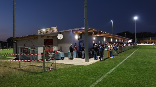 Sportplatz Oberwaltersdorf - Oberwaltersdorf