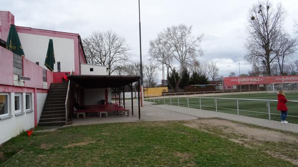 Sportanlage Kiesteichweg Platz 2 - Mannheim-Neckarau