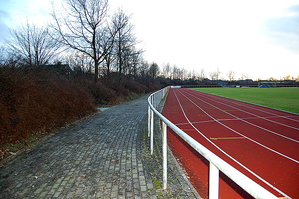 Stadion Roschdohler Weg - Neumünster-Einfeld