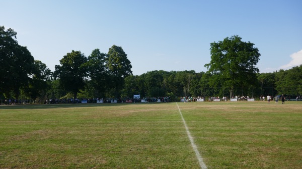 Waldsportplatz - Borken/Hessen-Dillich