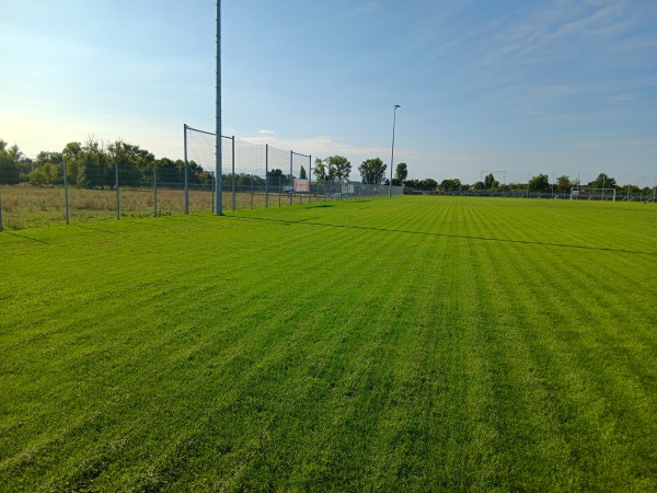 Sportpark Lilienthal Platz 2 - Neustadt/Weinstraße-Lachen-Speyerdorf