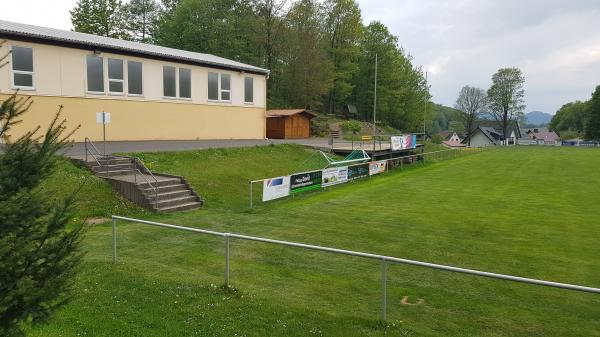 Friedrich-Ludwig-Jahn-Sportstätte - Floh-Seligenthal-Struth-Helmershof