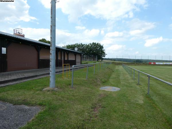 Sportanlage Am Salzberg - Esselbach-Steinmark