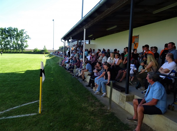 Sportplatz Ruppersthal - Großweikersdorf