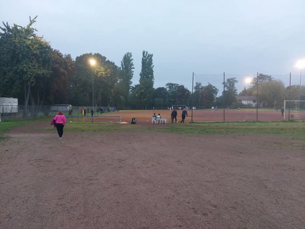 Sportanlage an der Mainbrücke Platz 2 - Hanau-Klein-Auheim