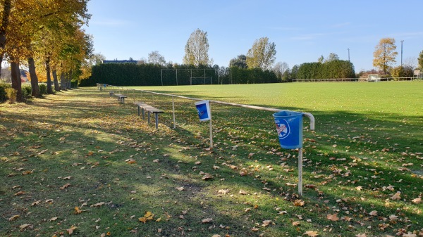 Sportanlage Straße der Jugend - Pessin