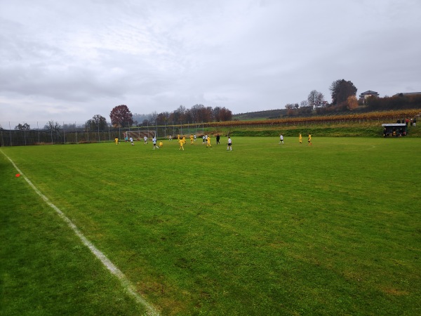 Sportanlage an der Bahnlinie - Nonnenhorn