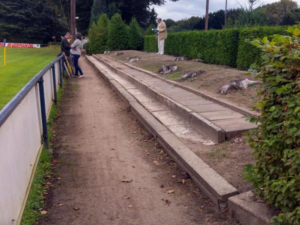 Jacob-Thode-Sportplatz - Halstenbek