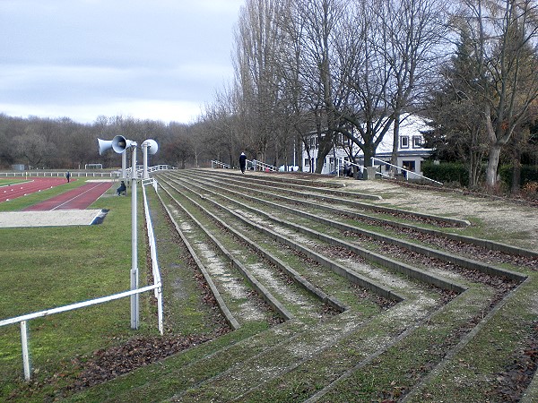 Ernst-Thälmann-Stadion - Zeitz