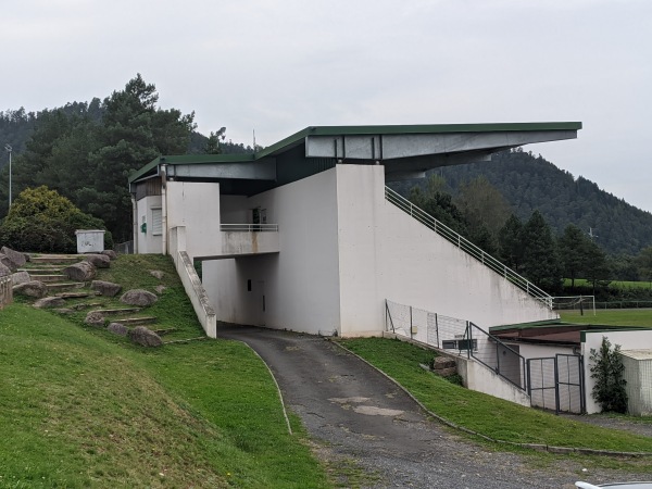 Stade Champ de Foire - Étival-Clairefontaine