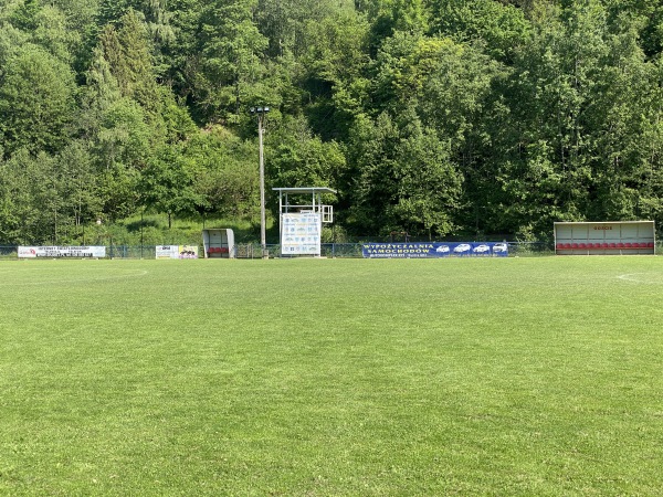 Boisko WKS Tempo Białka - Maków Podhalański