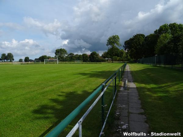 Sportanlage Anne-Frank-Schule Platz 2 - Bremerhaven-Weddewarden