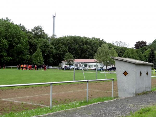 Sportplatz am Bahnhof - Arnstein/Harz-Sandersleben 