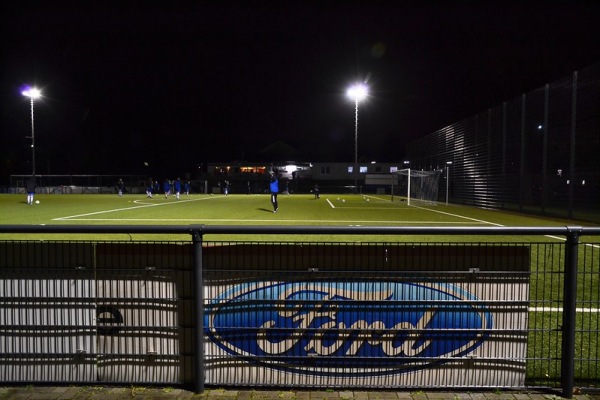 Sportanlage Pastor-Wolff-Straße - Köln-Niehl