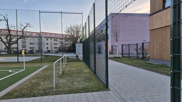 Sportplatz John-F.-Kennedy-Straße - Fürth/Mittelfranken