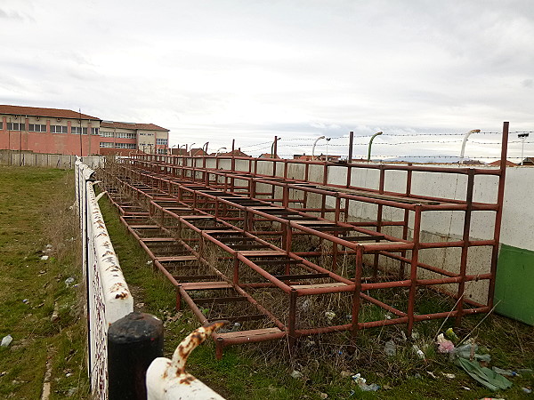 Stadiumi Agron Rama - Obilić