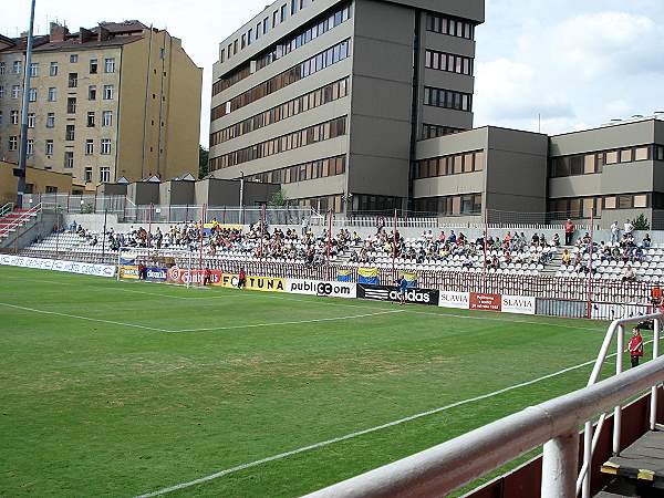 Stadion Viktorie v Seifertově ulici - Praha