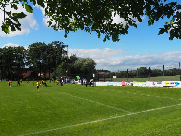 Eichenwaldstadion - Ense-Oberense