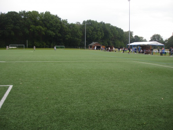 Stadion Isselhorster Straße Nebenplatz - Gütersloh-Avenwedde