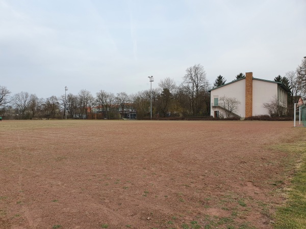 Bezirkssportanlage Am Harthof Platz 4 - München-Am Hart