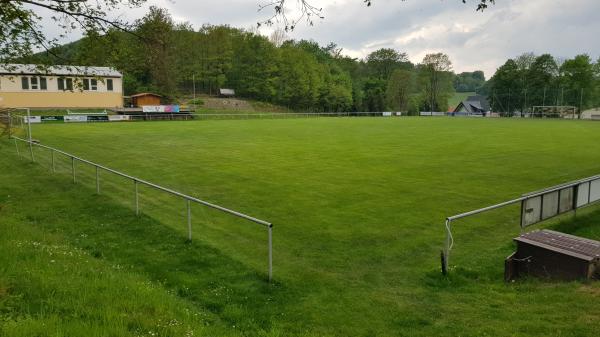 Friedrich-Ludwig-Jahn-Sportstätte - Floh-Seligenthal-Struth-Helmershof