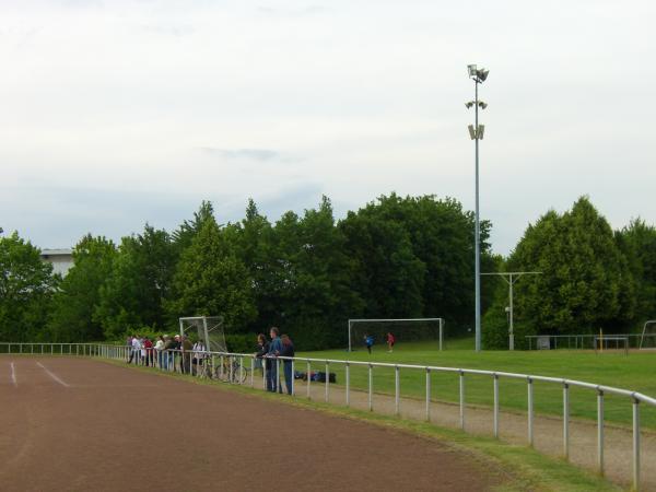 Richard-Basting-Sportanlage - Hochheim/Main