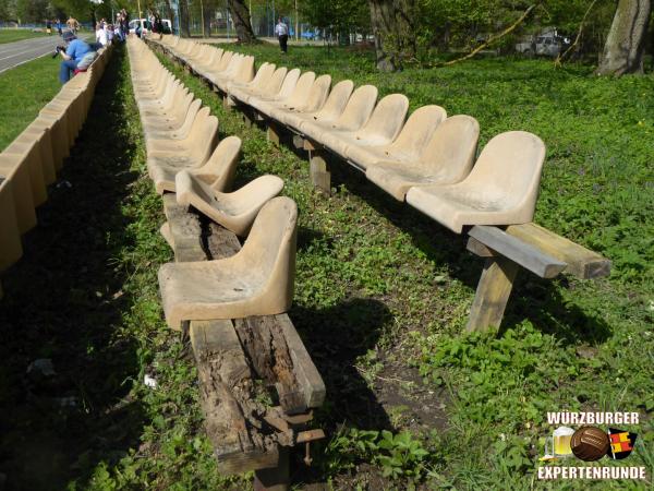 Tsentralnyi stadion - Velyki Hai