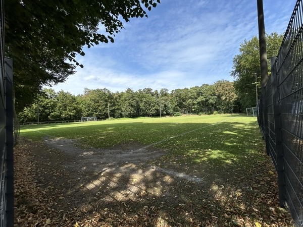 Karl-Liebknecht-Stadion Nebenplatz 2 - Potsdam-Babelsberg