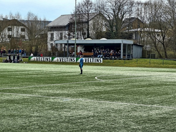 Wiesengrund-Stadion - Meschede-Grevenstein