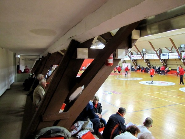 Paul-Merkewitz-Sporthalle - Staßfurt