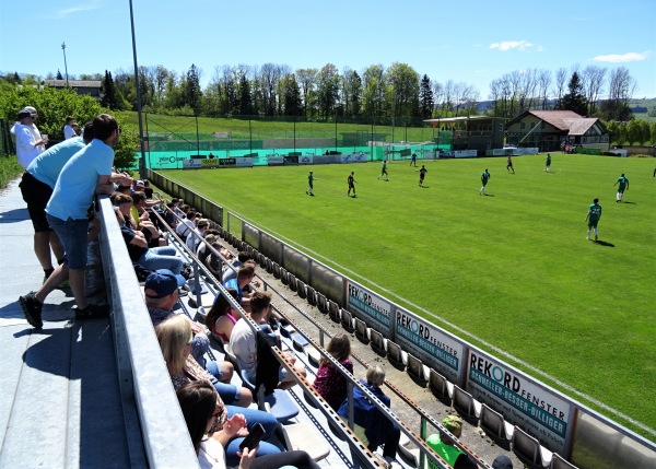 Sportplatz Oberhofen - Oberhofen