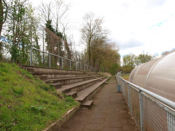 Heinrich-Hamacher-Sportpark - Duisburg-Neumühl