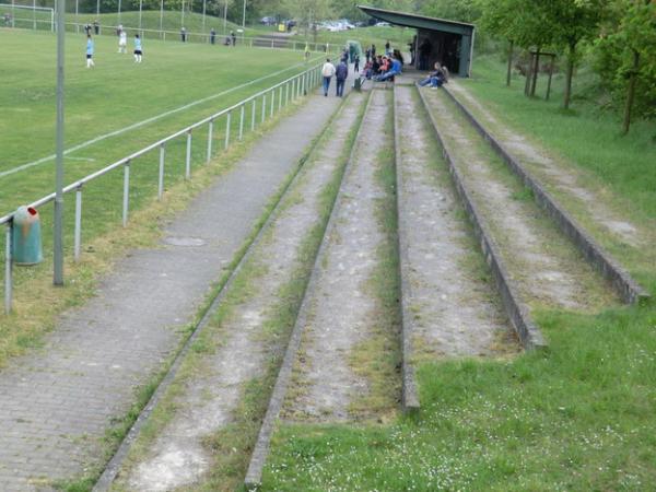 Sportanlage Am Donarbrunnen - Kassel-Niederzwehren