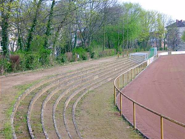 Jürgen-Grabowski-Sportfeld - Wiesbaden-Biebrich