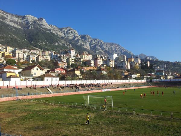 Stadiumi Kastrioti - Krujë