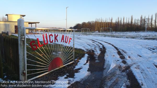 Glück-Auf-Kampfbahn Nebenplatz - Menteroda