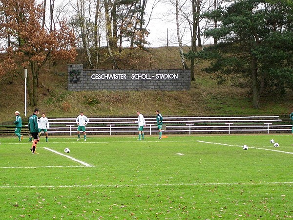 Geschwister-Scholl-Stadion - Klötze