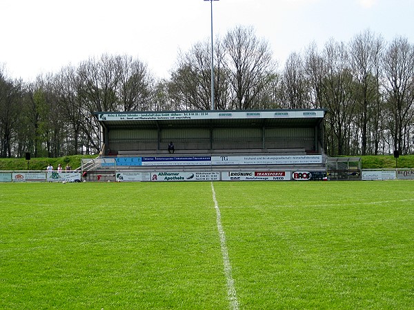 Hans-Jürgen-Beil-Stadion - Großenkneten-Ahlhorn