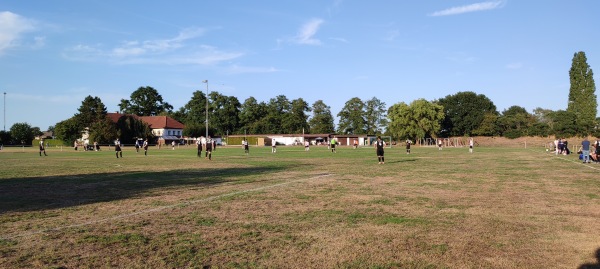 Sportanlage Vor dem Moore B-Platz - Garbsen-Meyenfeld