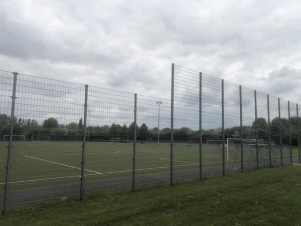 Sportzentrum Breite Bruch Platz 2 - Paderborn-Marienloh